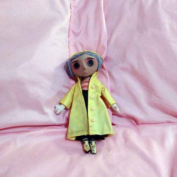 Coraline Prop Replica 10″ Doll - Picture 1 of 3